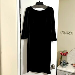 Crown and Ivy elegant dress